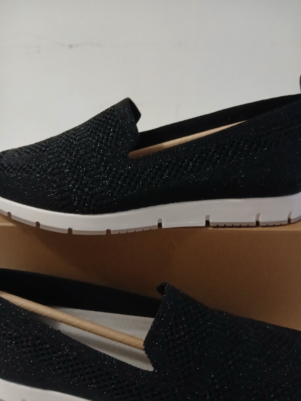 White Mountain Black Knit Slip-On Flats with White Sole Various Sizes $36 - Picture 4 of 12